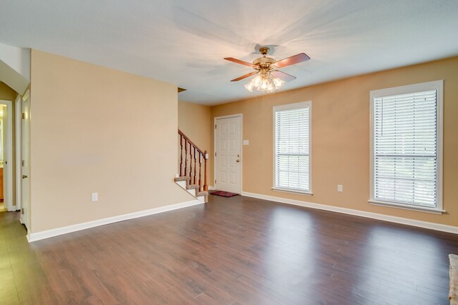 Building Photo - 3 Bedroom 2 Bath Columbia County Available