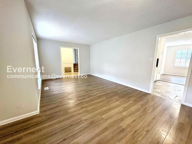 Foto del edificio - 434 Hillside Rd