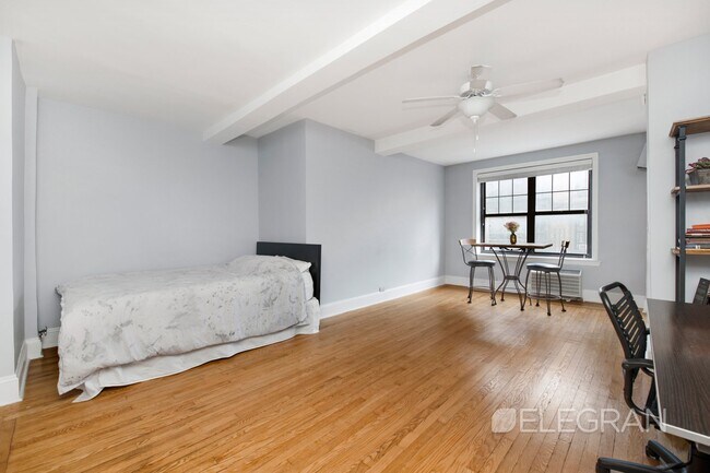 Foto del edificio - 200 E 16th St