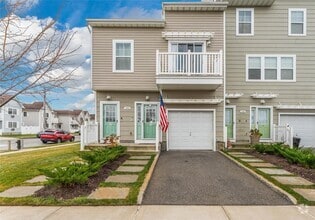 Building Photo - 1-40 Compass Pl