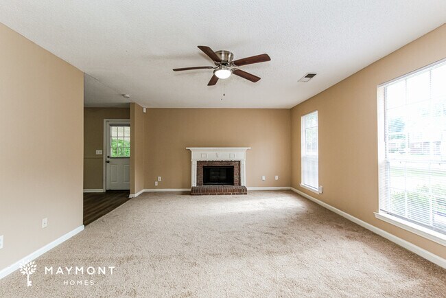 Foto del edificio - 4717 Hollow Ln