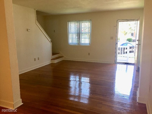 Foto del edificio - 2 br, 1 bath Townhome - 12 Chartom Court