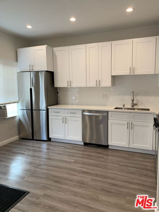 Building Photo - 163 N Clark Dr