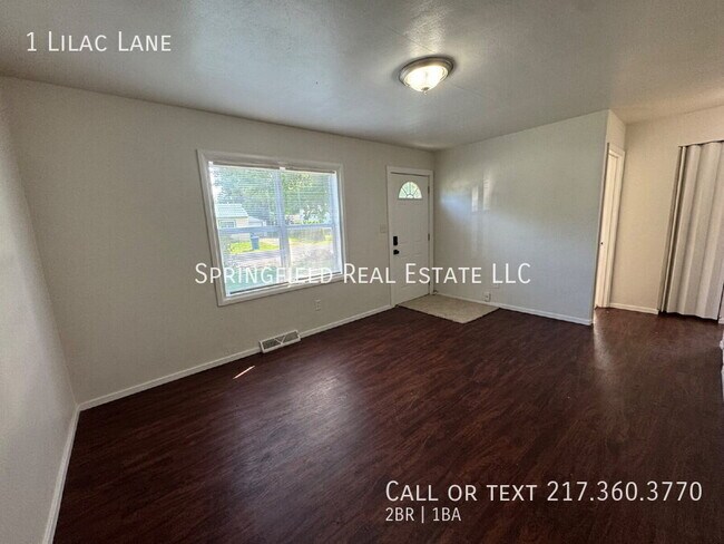 Foto del edificio - 1 Lilac Ln