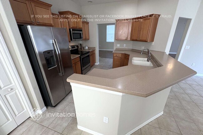 Foto del edificio - 5923 Willows Bridge Loop