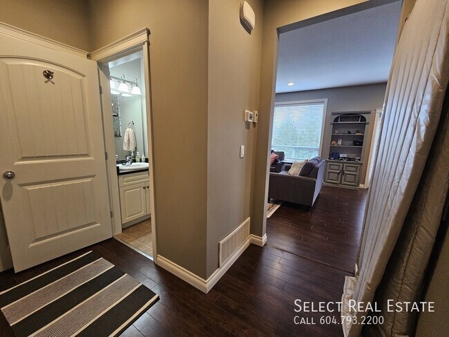 Photo du bâtiment - 47393 MacSwan Dr