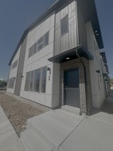 Building Photo - 61 E 750 S