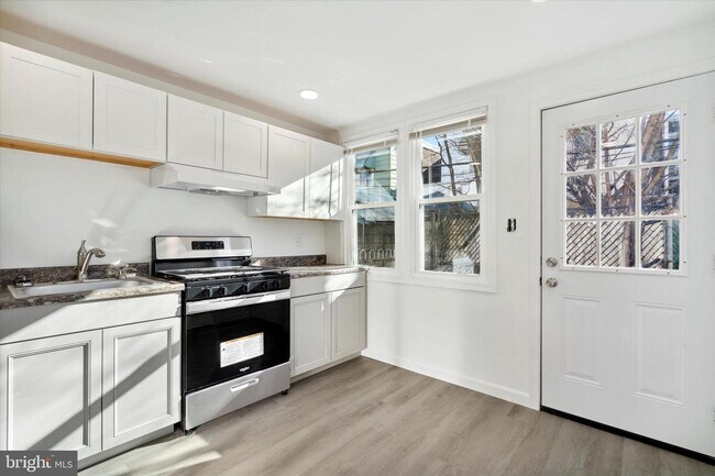 Foto del edificio - 3139 Memphis St