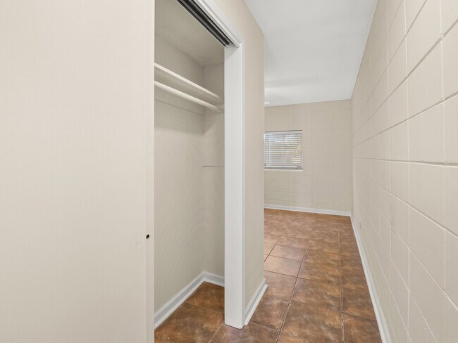 Foto del edificio - 710 Iris St