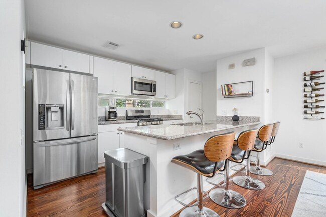 Foto del edificio - 906 Andrews St