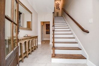 Building Photo - 4604 Chartres St