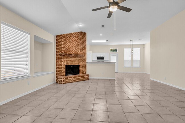 Building Photo - 6003 Decker Ridge Ct