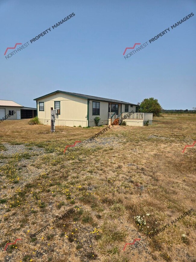 Foto del edificio - 389 Spencer Rd