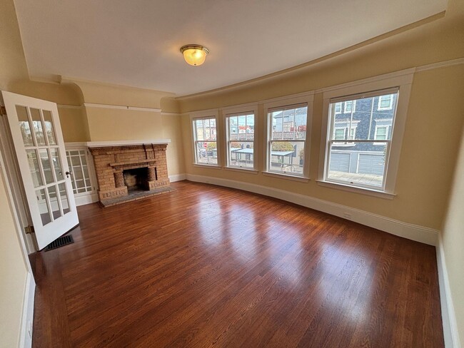 Photo - 311-315-315 19th Ave Apartment