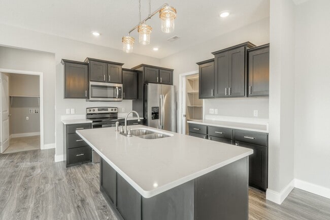 Building Photo - NEW Construction 4 bed/2 bath home in Magn...