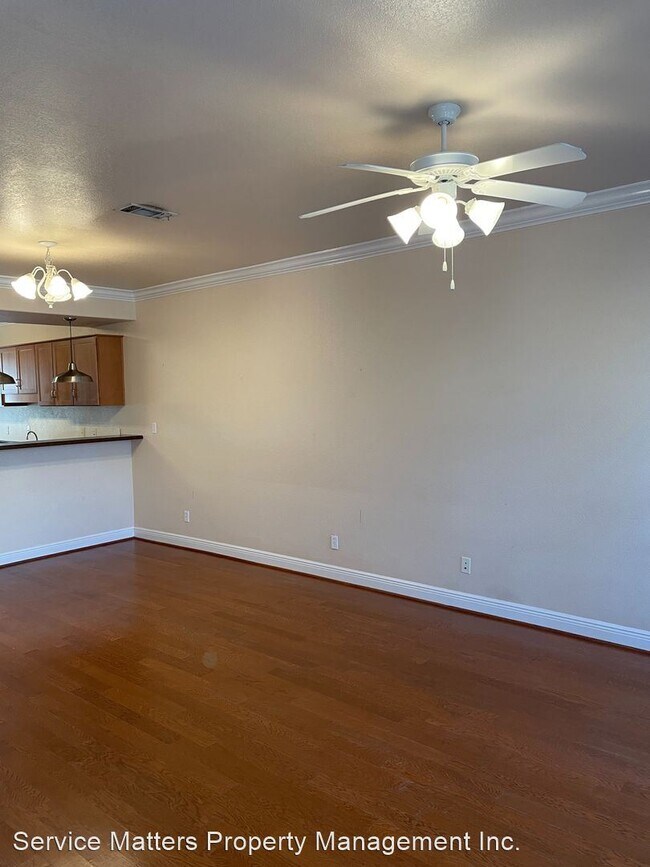 Foto del edificio - 2 br, 2.5 bath House - 306 E Desoto St Unit 4