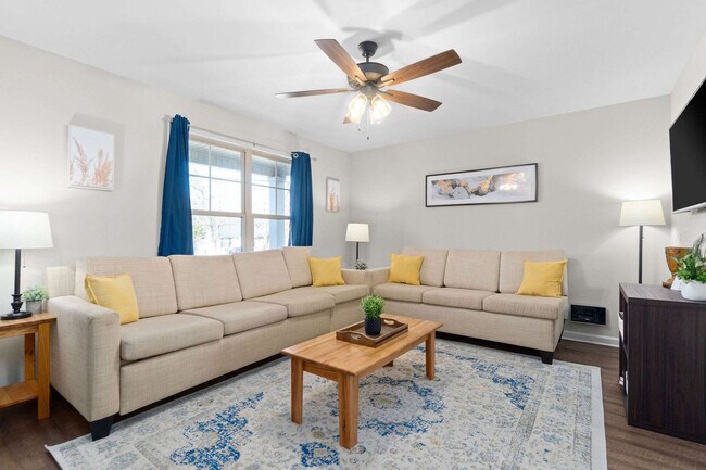 Foto del edificio - 867 Central Ave