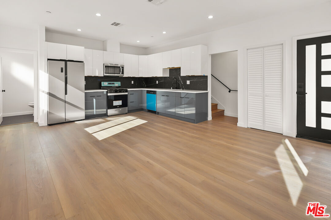Foto principal - 1733 S New Hampshire Ave