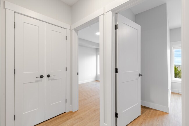 Photo du bâtiment - Apartment for Rent