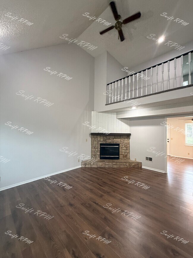 Foto del edificio - 6704 W 150th St