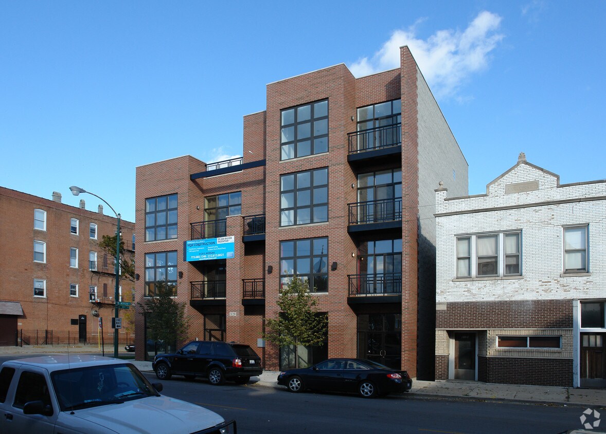 Primary Photo - 3129 S Morgan St