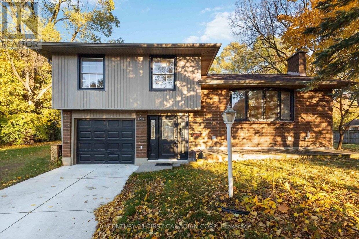 Photo principale - 388 Fuller Pl