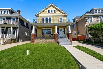 Building Photo - 49 Virgil Ave