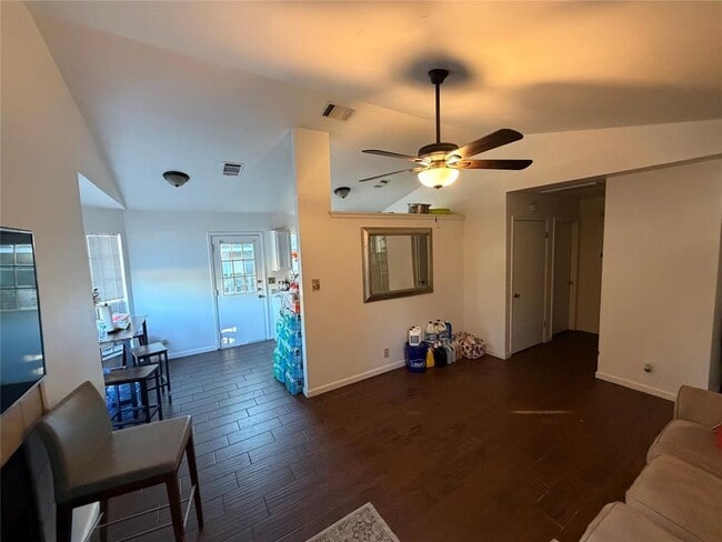 Building Photo - 9620 Sugar Hill Dr