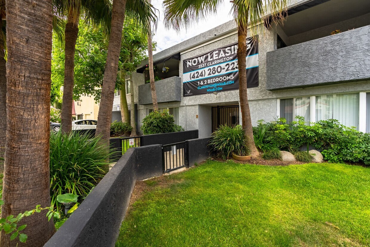 3537 Clarington Ave Apartments in Los Angeles, CA