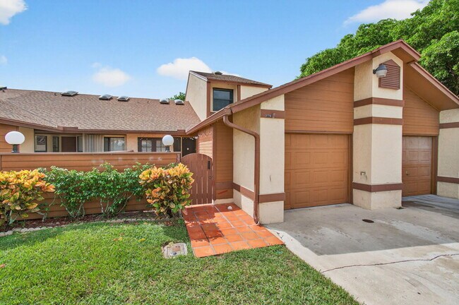 Foto del edificio - 3770 Blue Ridge Rd