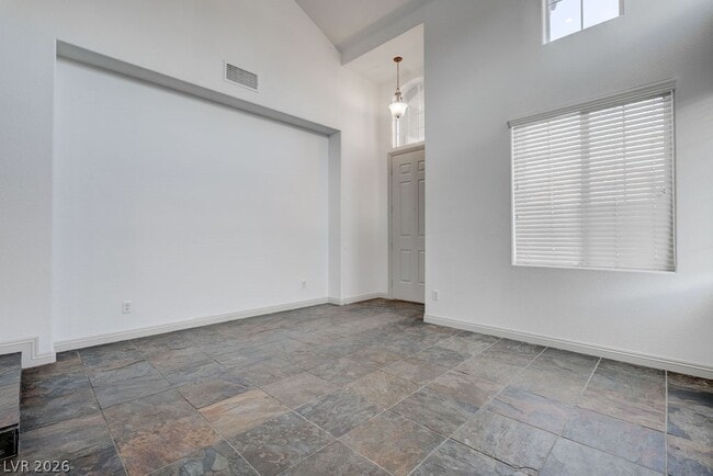 Foto del edificio - 9931 Rockside Ave