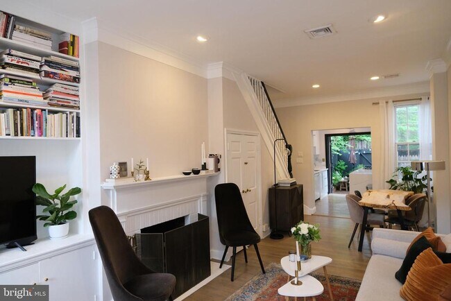 Foto del edificio - 1337 28th St NW