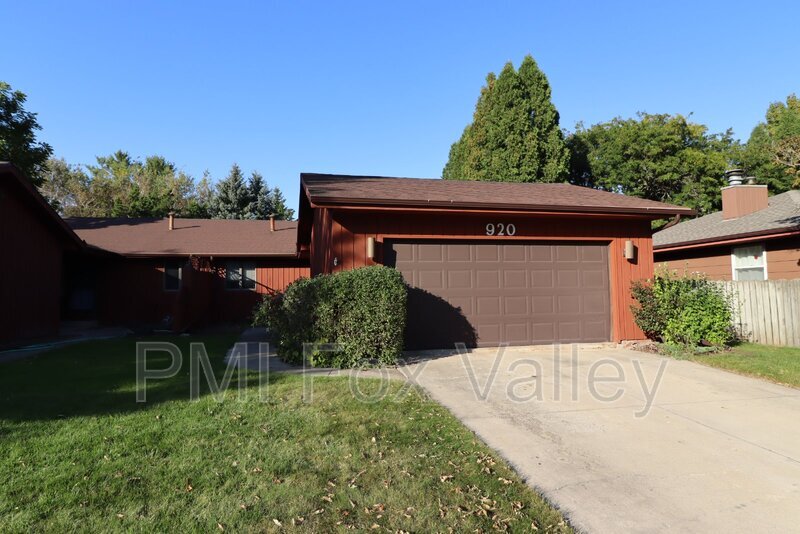 Foto principal - 920 E Windfield Pl