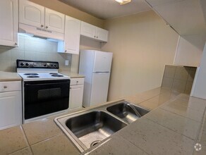 Building Photo - 2445 Emerald Ridge Loop