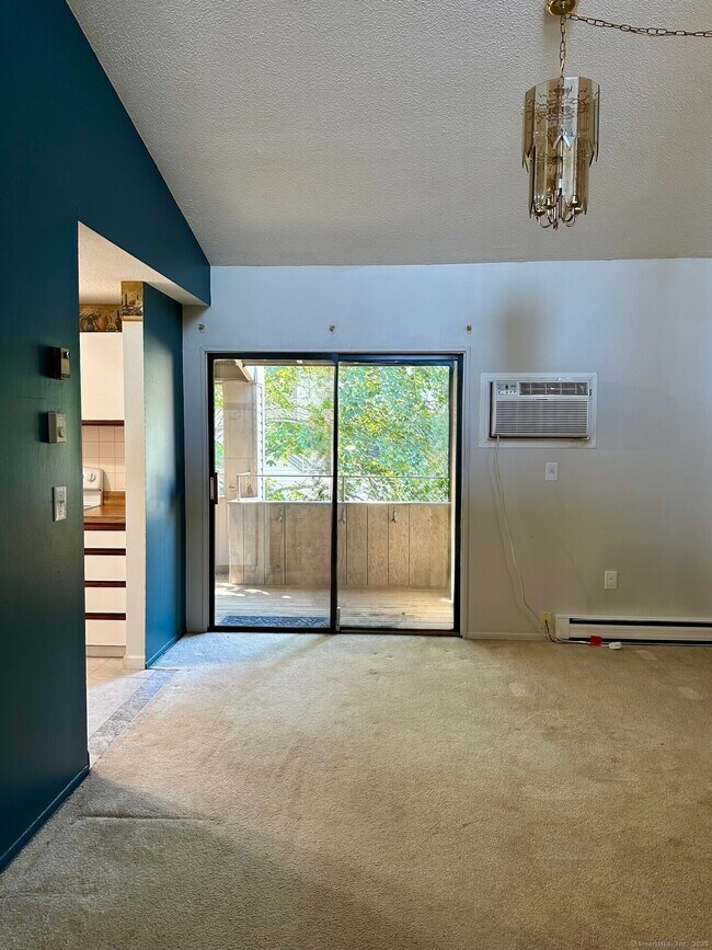 Foto del edificio - 264 Burgundy Hill Ln