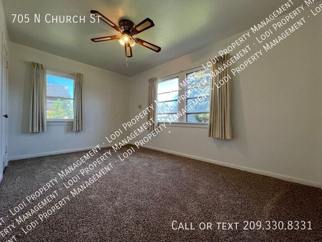 Building Photo - 705 N Church St