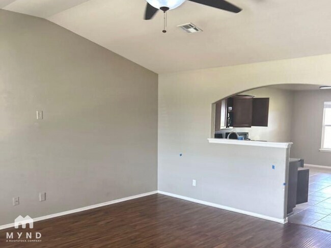 Foto del edificio - 11421 E 110th Pl N