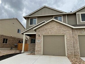 Building Photo - 526 White Steppe Way