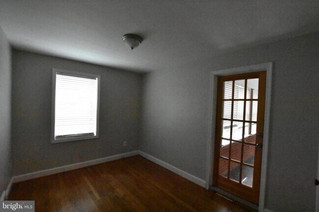 Foto del edificio - 9508 Monroe St