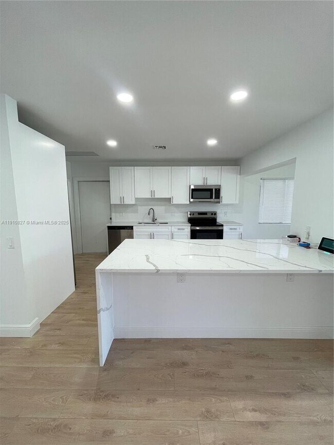 Foto del edificio - 317 N 31st Ave