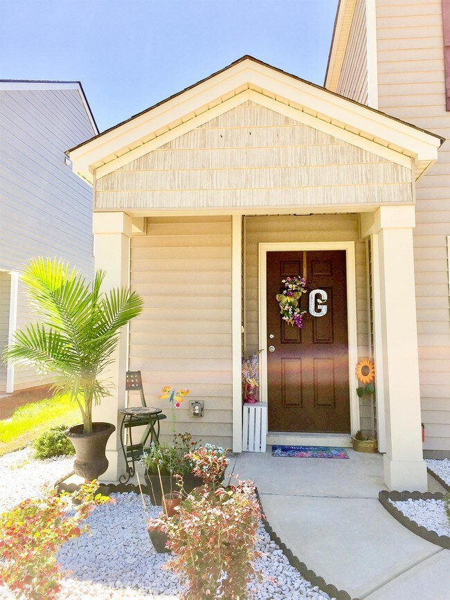 Foto del edificio - 320 Connor Ct