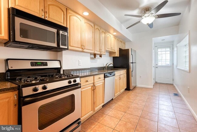 Foto del edificio - 1608 S Hanover St