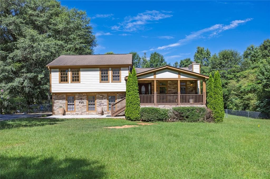 Foto principal - 2460 Sims Dr NE