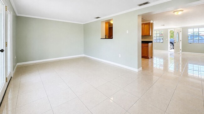 Building Photo - 12812 4th Isle