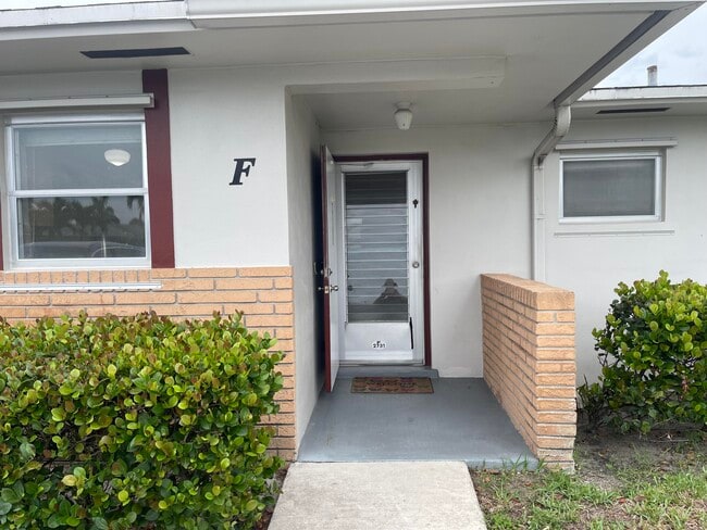 Foto del edificio - 2731 Emory Dr W