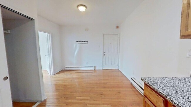 Foto del edificio - 1234-40 Rising Sun Ave