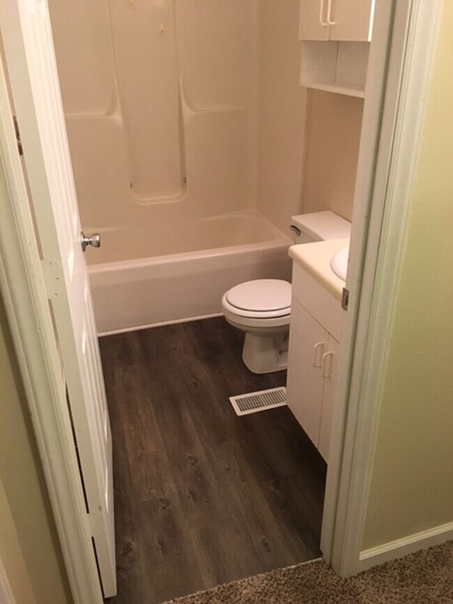 Foto del edificio - Newly Renovated Ria 2 bed/1.5 Apartment