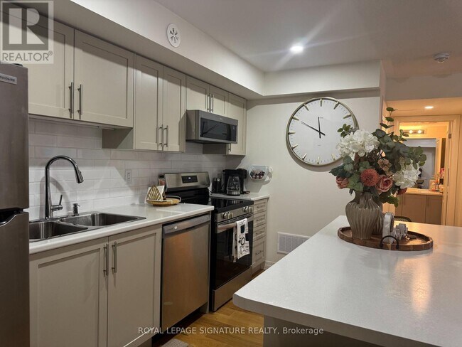 Photo du bâtiment - 10A Lookout Dr