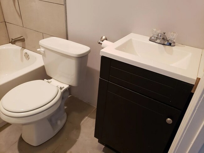 Foto del edificio - Your Cozy 2-Bedroom Retreat: Fenced Yard, Modern Upgrades & Perfect Location!
