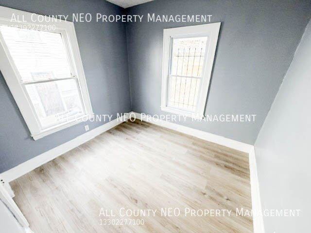 Foto del edificio - 739 E 127th St